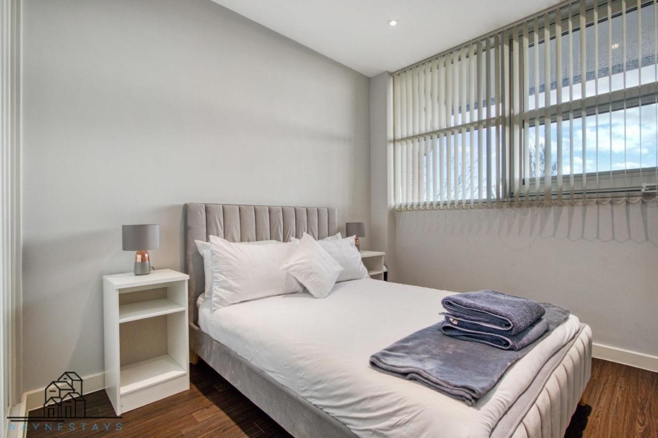 Апартаменты Cosy 1-Bed By Heathrow Airport Лондон Экстерьер фото